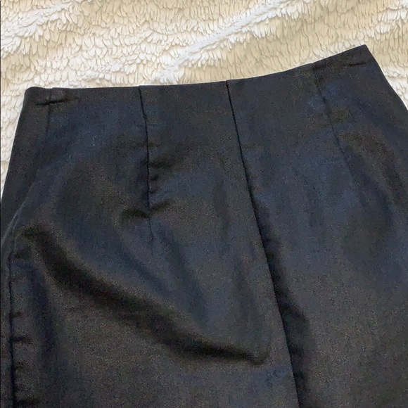 H&M Black Skirt - Picture 4 of 4